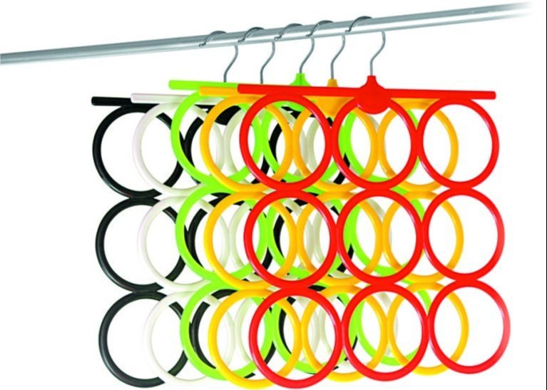 Multicolor Plastic Dupatta Hanger (2 pcs) with multi-loop space-saving design