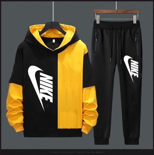 Man wearing a Lycra printed full sleeves regular fit mens track suit.
