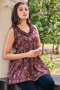 TRENDBUY Mahalakshmi Collection: Stylish Sleeveless Printed Rayon Foil Tunic Top