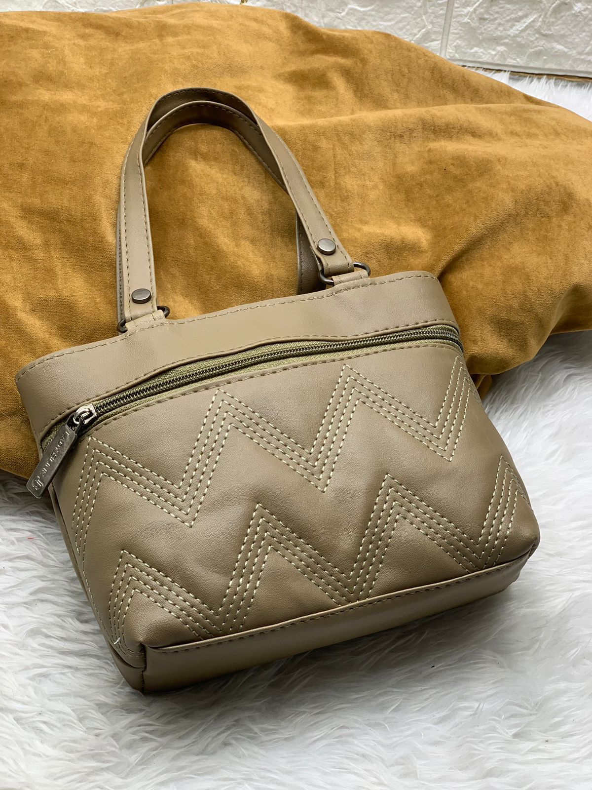 Fancy Design Wrist Handle Bag Set for Women - Pack of 2 Grullo Brown