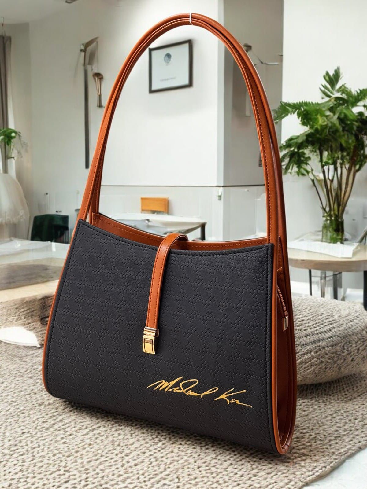 Restocked Michael Kors Women's Solid Shoulder Handbag Black