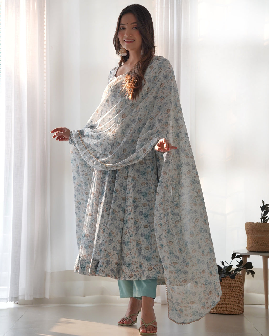 Elegant Anarkali Gown outfit including Duppatta and matching Pant