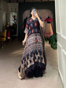 Beautiful zari border Viscose Zari Border Kaftan | TRENDBUY