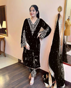 Black Pakistani Velvet Suit | TRENDBUY