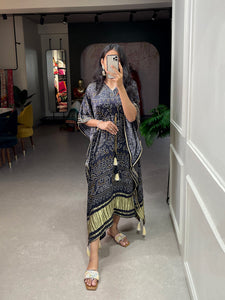 Black Pure Gajji Silk Kaftan | TRENDBUY