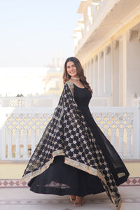 Black Round Neck Gown & Dupatta | TRENDBUY