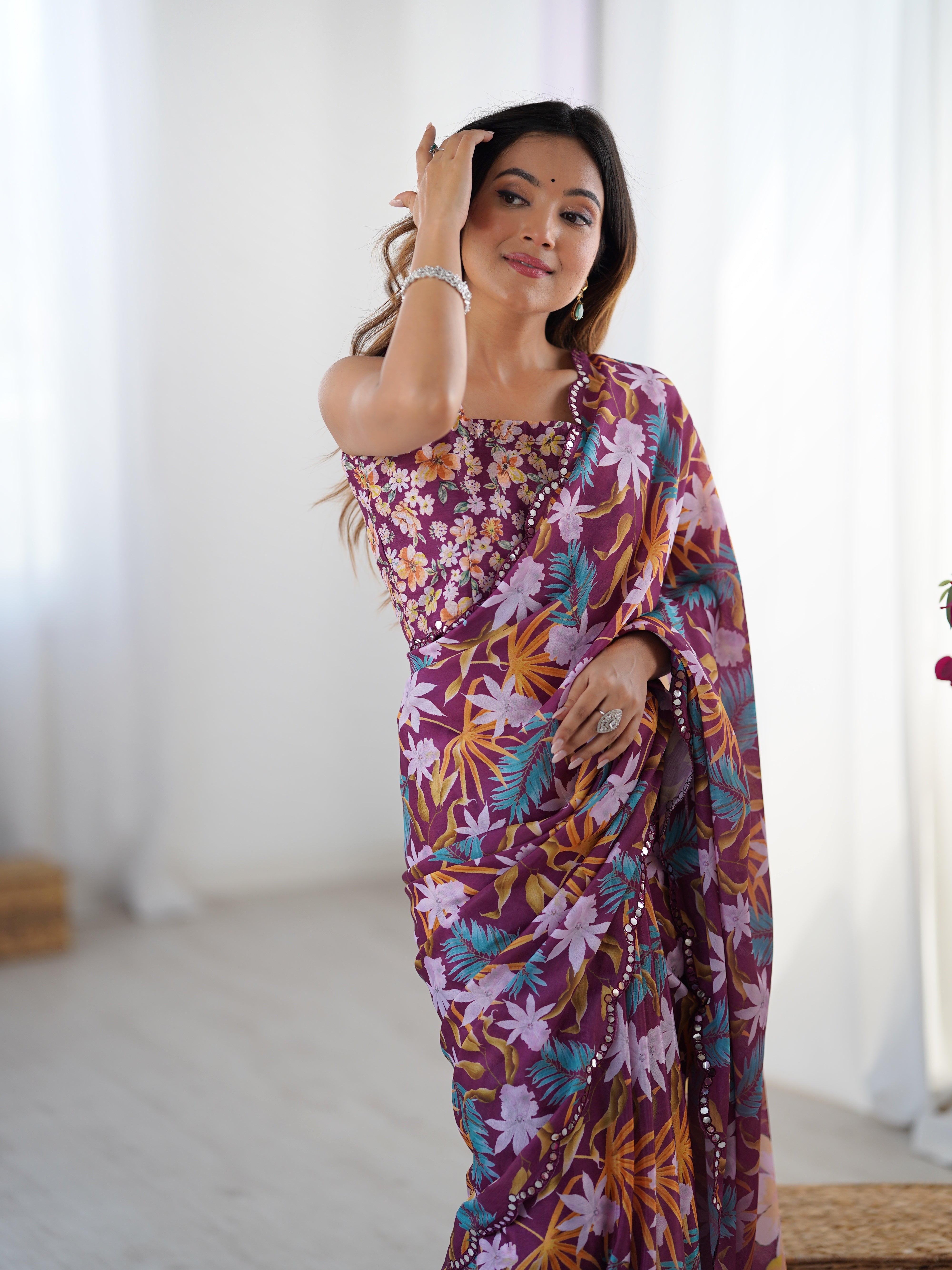 TRENDBUY DVS-26 Heavy Chinnon Printed Saree with Kutchi Mirror Work Lace Border