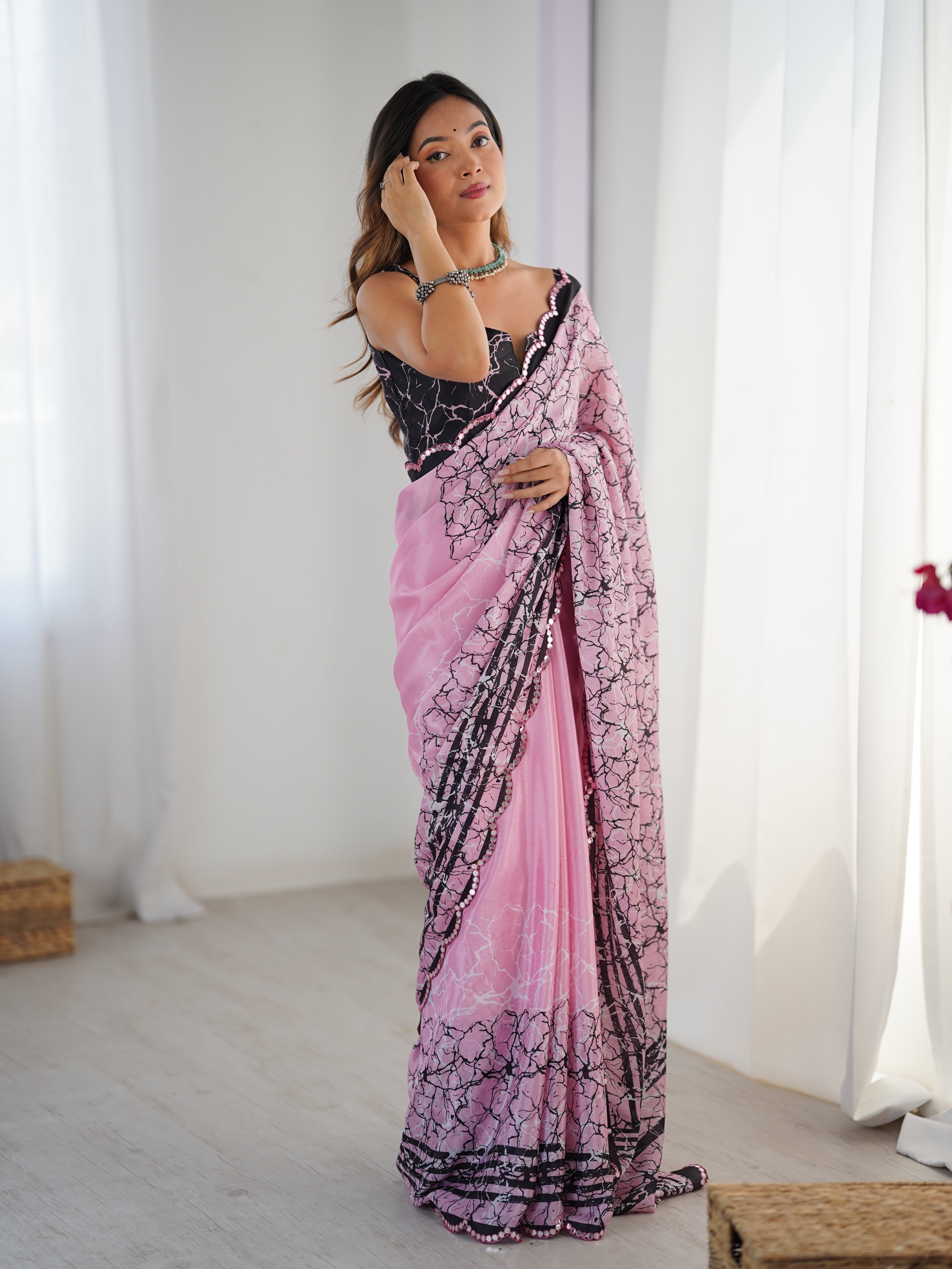 TRENDBUY DVS-91 Heavy Chinnon Saree with elegant print and Kutchi mirror lace border