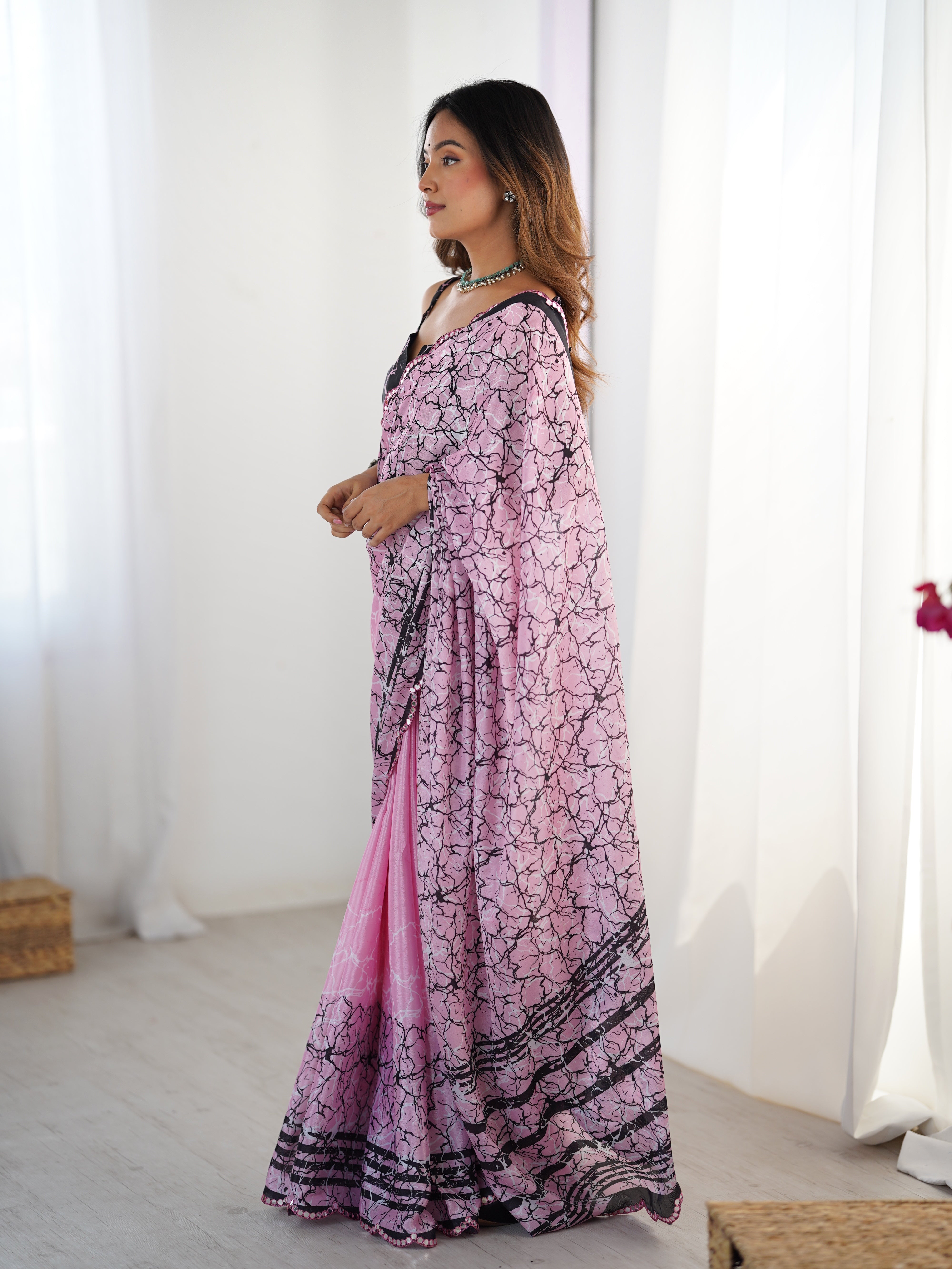 TRENDBUY DVS-91 Heavy Chinnon Saree with Elegant Print & Kutchi Mirror Lace Border