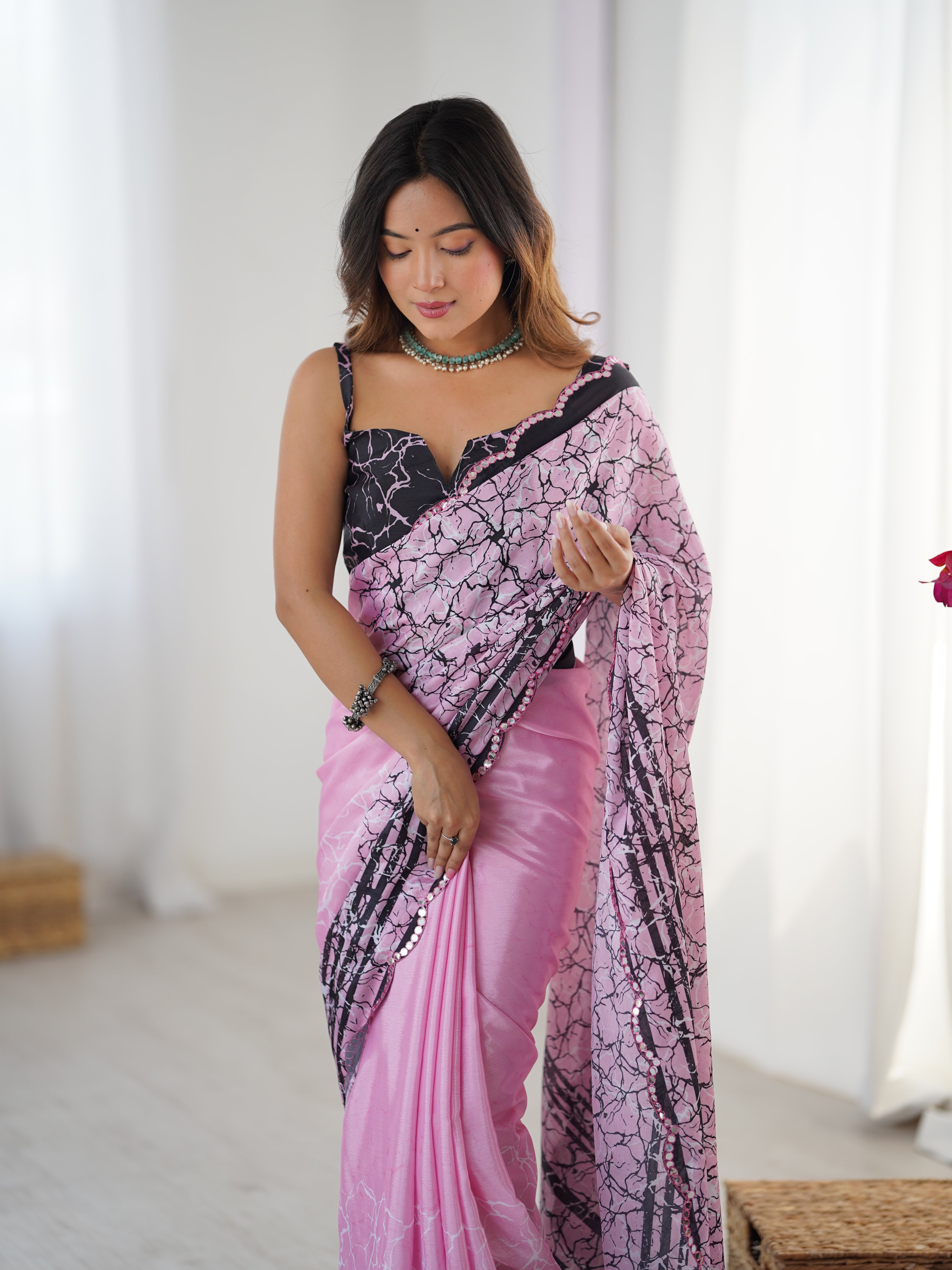 TRENDBUY DVS-91 Heavy Chinnon Saree with elegant print and Kutchi mirror lace border