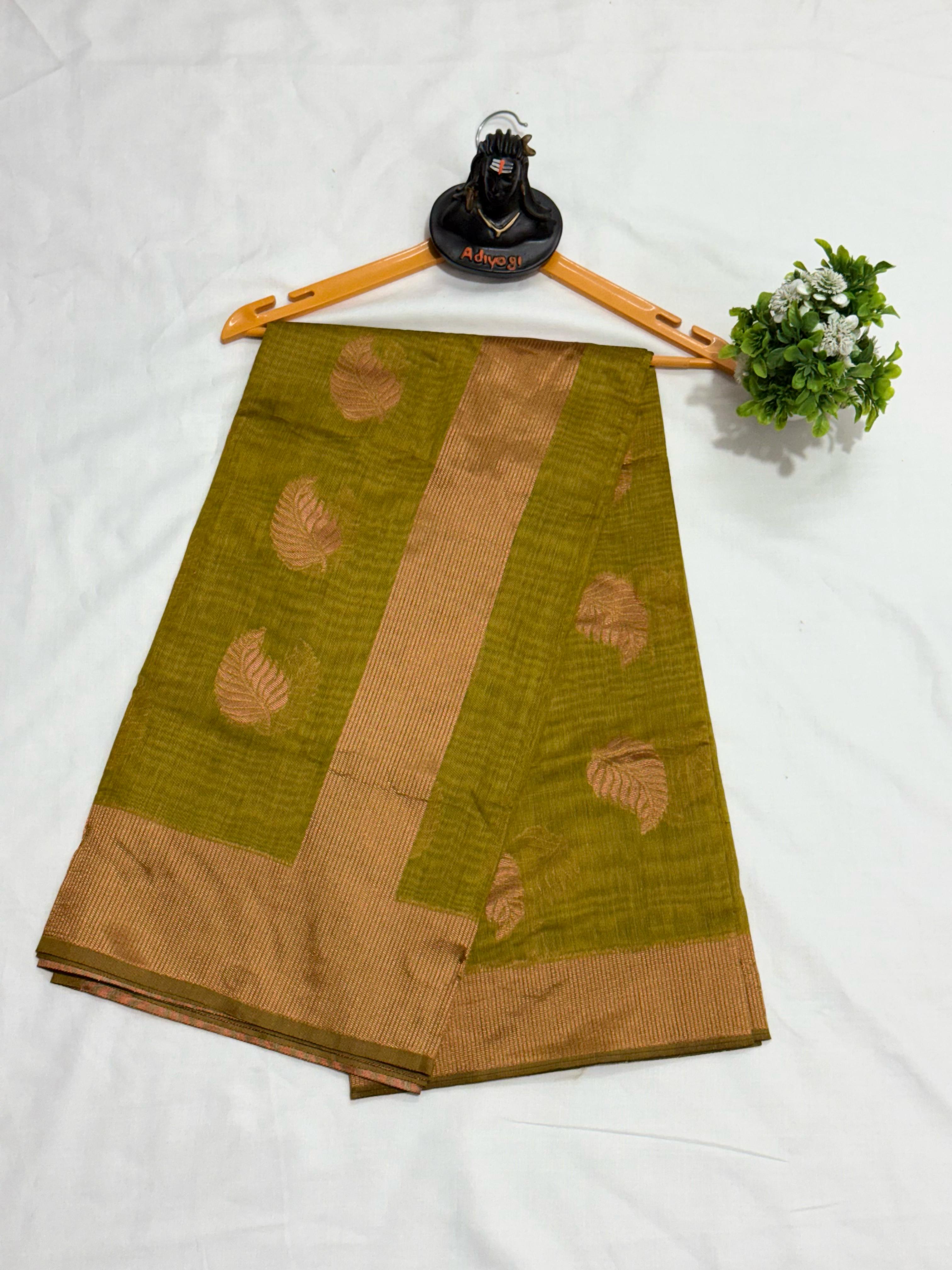 Exquisite Banarsi soft silk saree with detailed copper jari leaf weaving