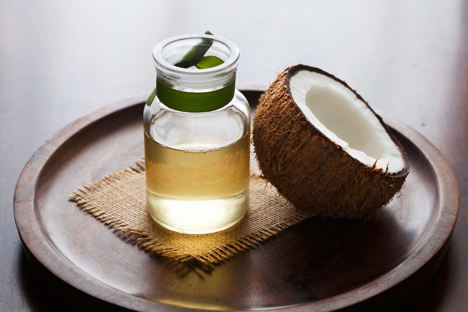 செக்கு தேங்காய் எண்ணெய் / Chekku Coconut Oil/ Thengai Ennai/Parachute/VVD/Sathya D'Lite – Cold Pressed & Pure