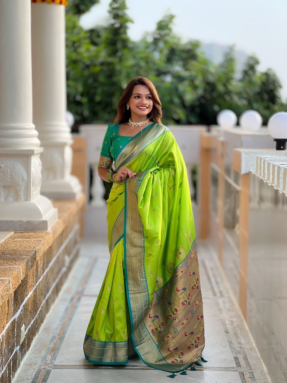 TrendBuy parrot Green