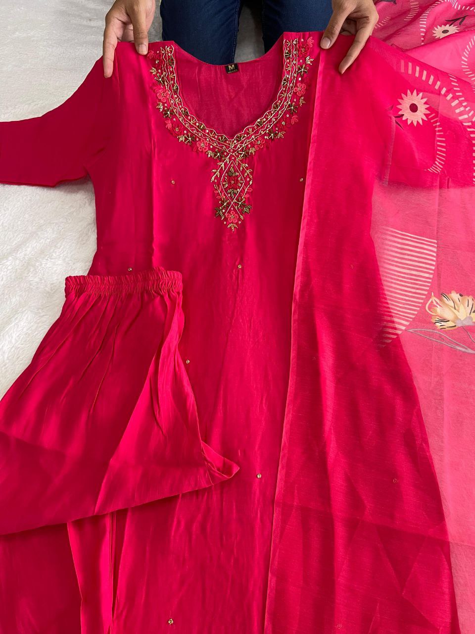 Karvachoth Special Tometo Red Kurti Pant Dupatta Set