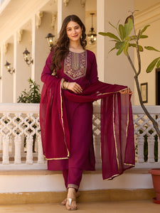 TRENDBUY MV-6029 Rayon Embroidered Kurti Set with Chinon Dupatta for Women
