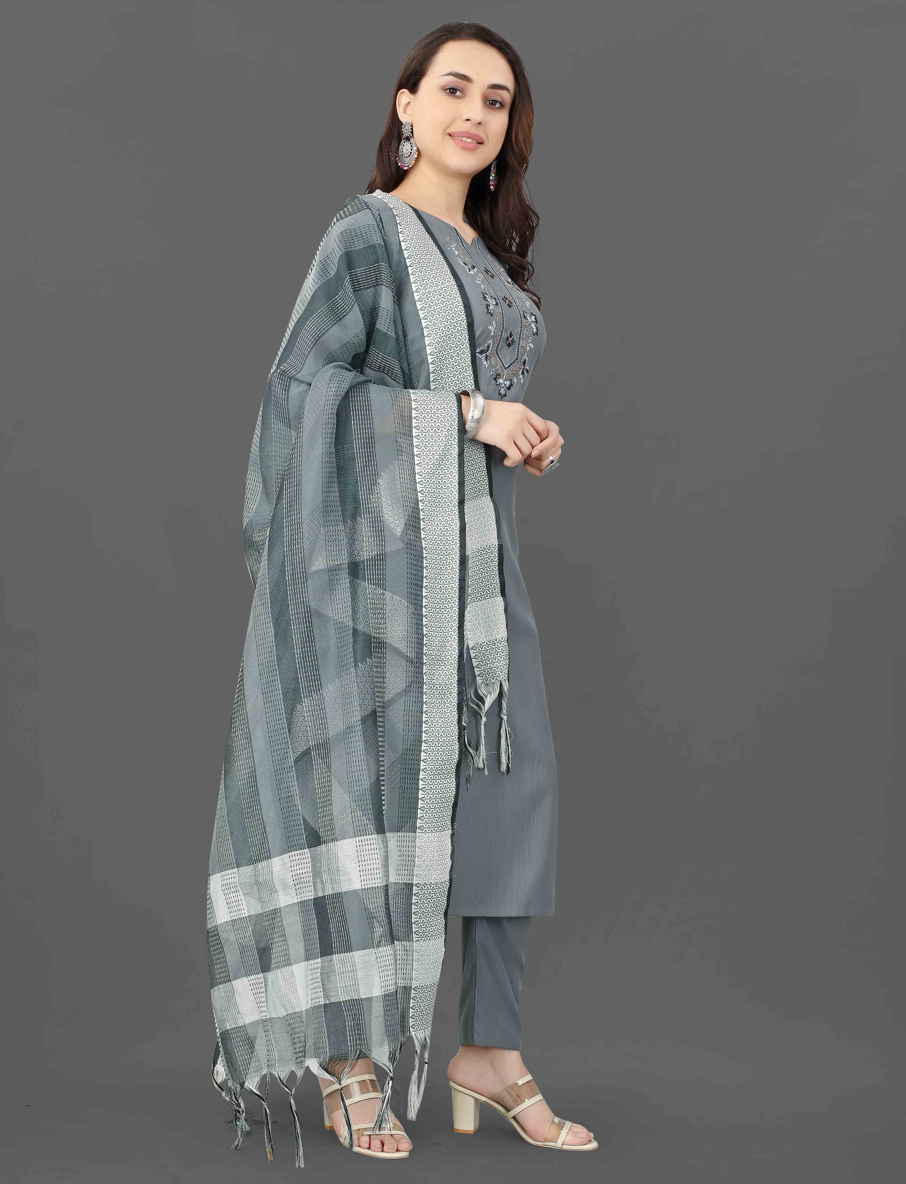 Side view of the TRENDBUY Mohini grey kurti set, highlighting the graceful silhouette and flowing dupatta.