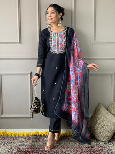 TRENDBUY Women's Black Rayon Slub Embroidered Straight Kurta Set with Printed Organza Dupatta