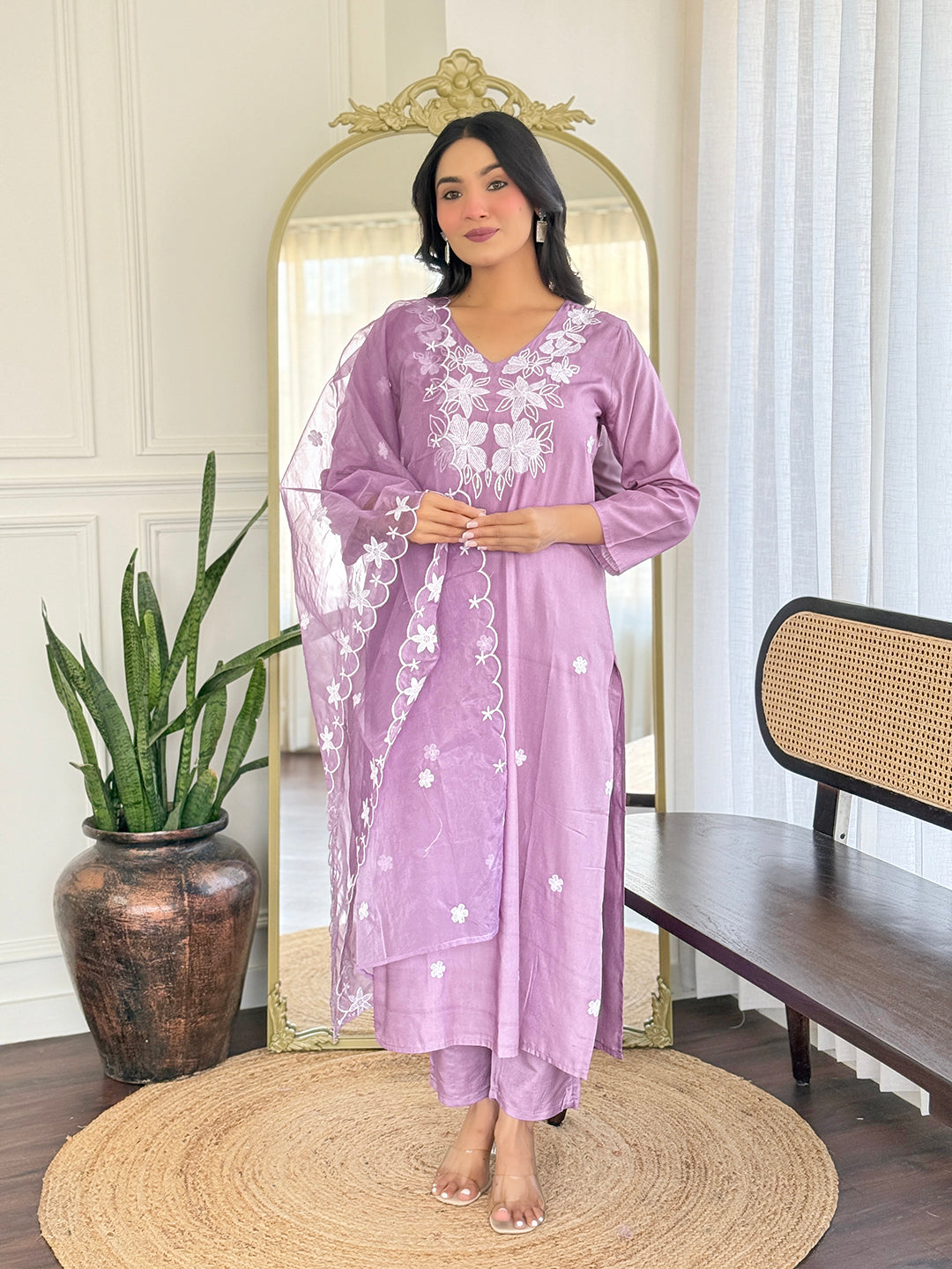 Full view of the model gracefully presenting the Lavender embroidered kurti, pant, and flowing organza dupatta by TRENDBUY.
