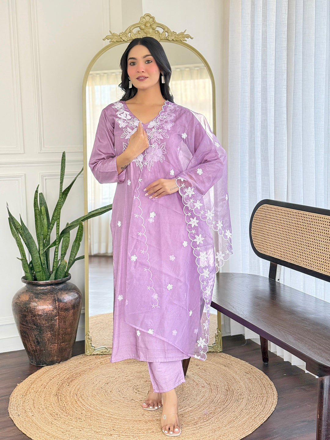 Model demonstrating the versatility and sheer drape of the Lavender organza dupatta with white floral embroidery.