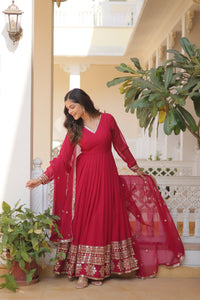 V-Neck Pink Sequins Gown & Dupatta | TRENDBUY