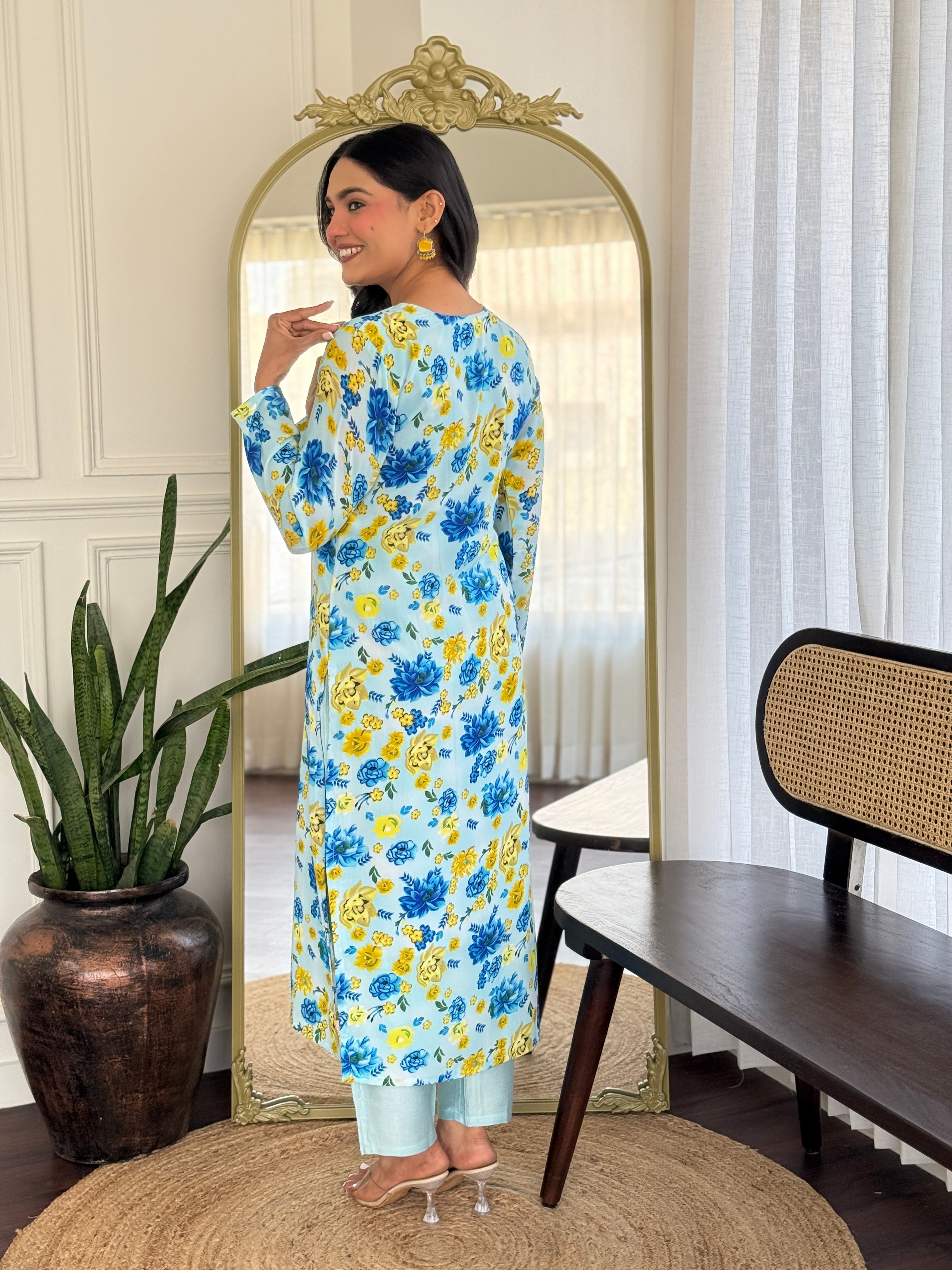 Back view of the TRENDBUY floral printed georgette kurta, highlighting the length and pattern.