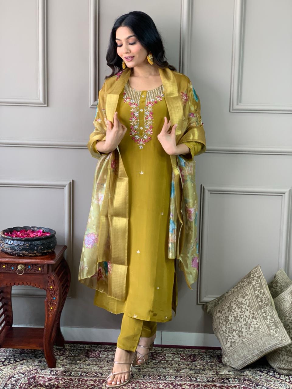 Embroidered Chanderi Silk Kurta Set with Dupatta