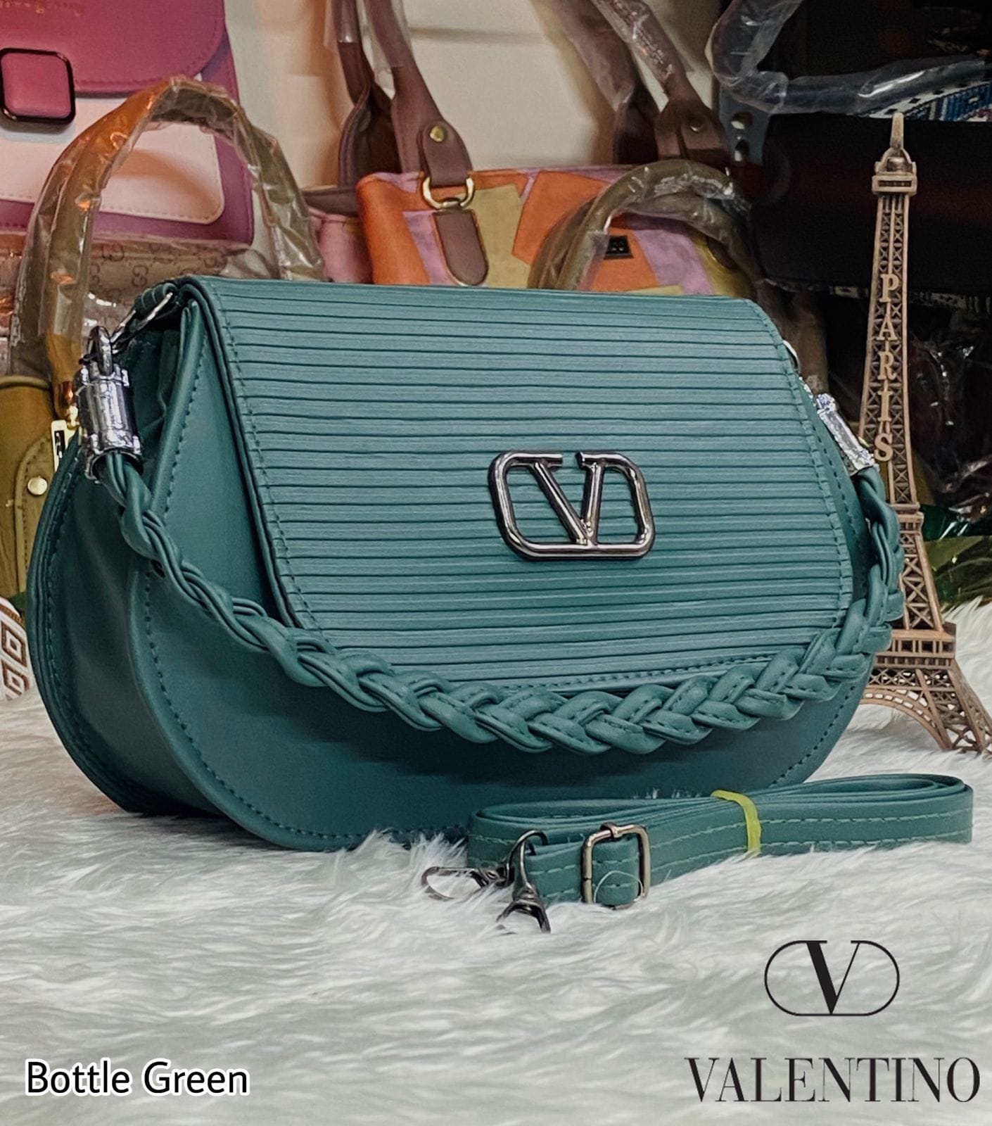 TRENDBUY Bottle Green modern crossbody bag with detailed braided short handle, deep green hue.