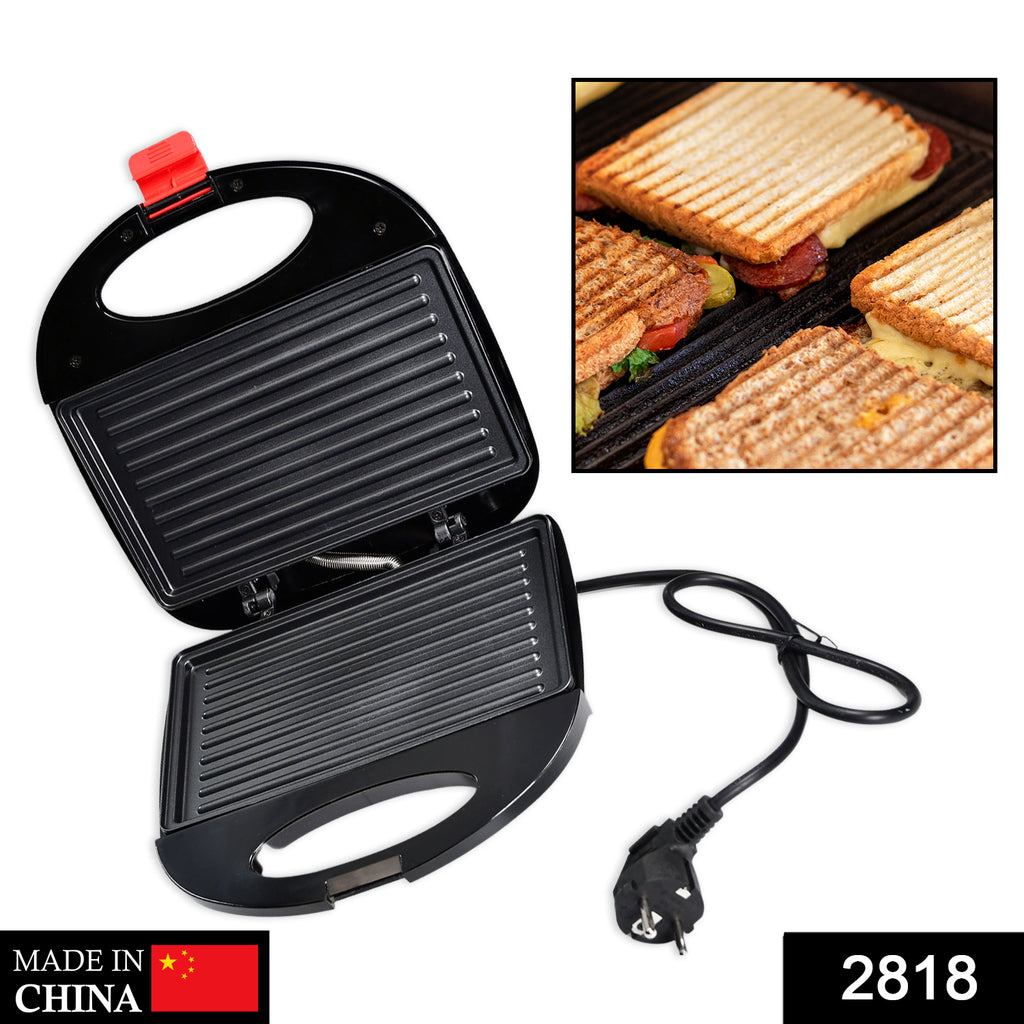 2818 Sandwich Maker with non-stick plates, indicator lights, easy to use for perfect sandwiches.