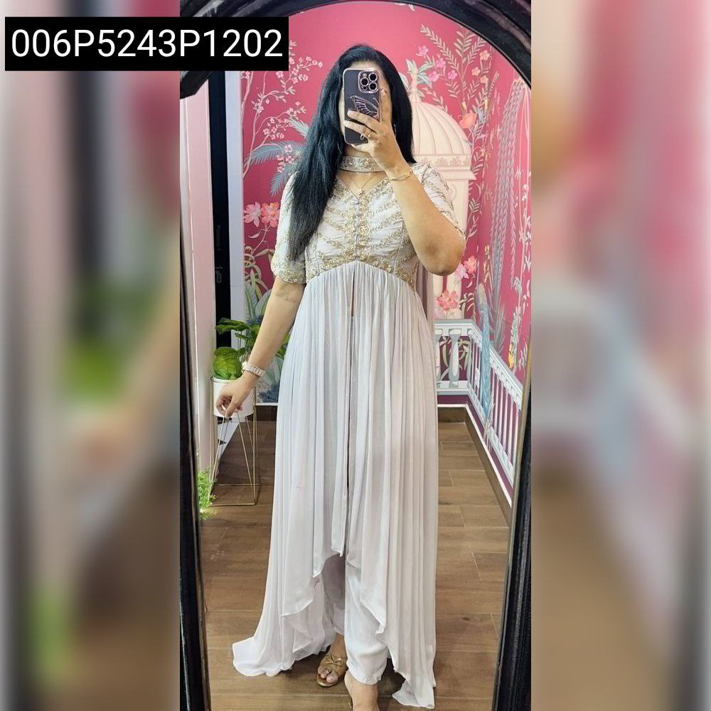 Model wearing Light Lavender Anarkali Suit with gold embroidery, front view mirror selfie.