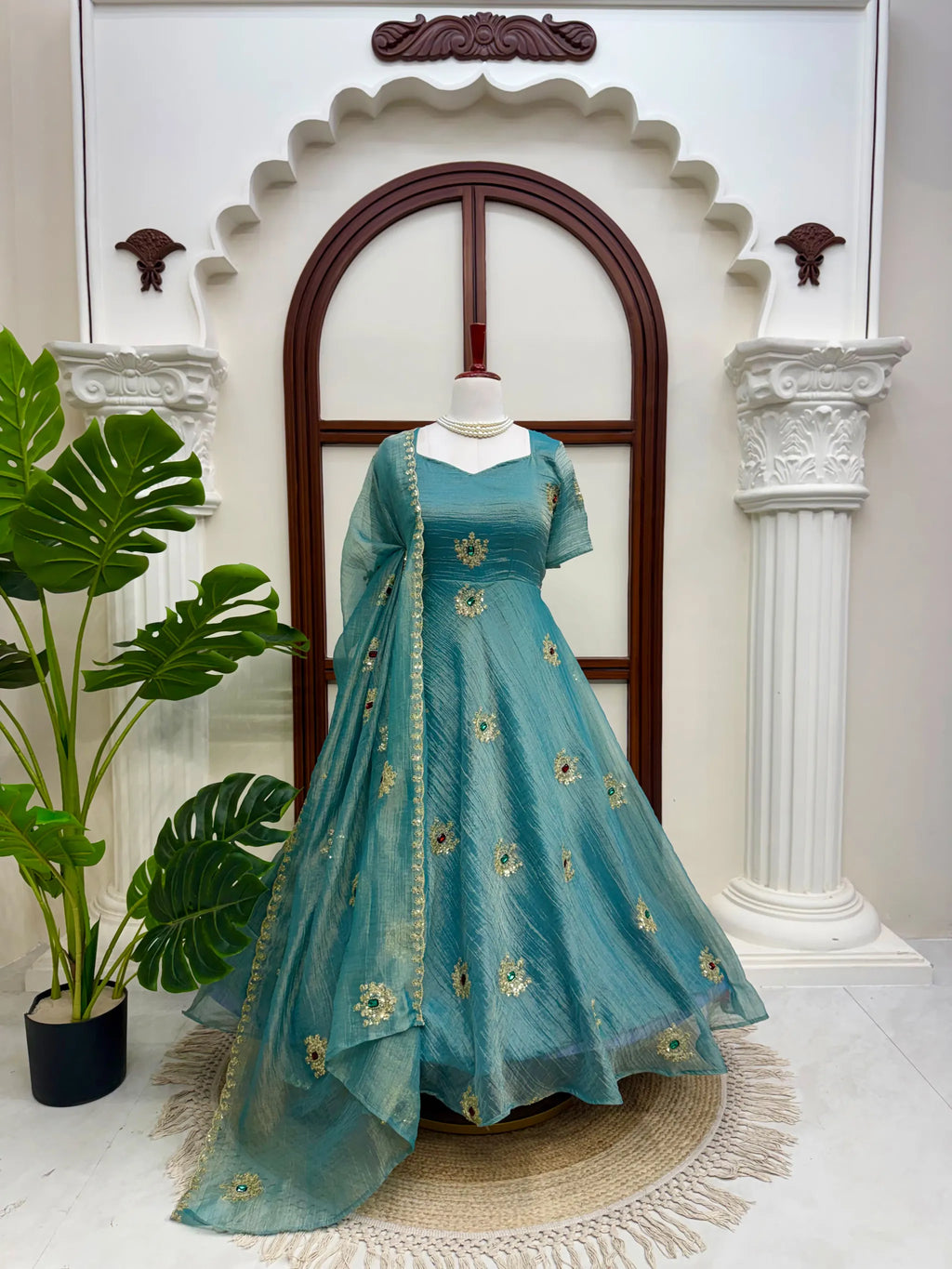 Gown Set