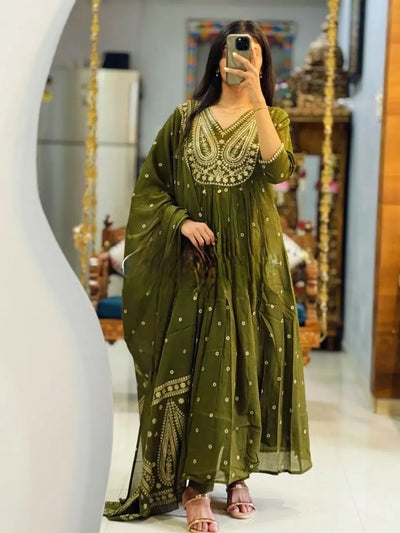 Elegant 3 Pcs Cotton Kurti Set - Embroidered Yoke & Malmal Dupatta for Women