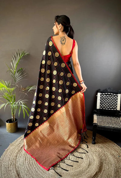 Elegant Banarasi Jari Saree - Party Wear for Women