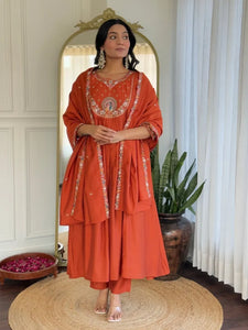 Elegant Chanderi Silk Kurta Set with Dupatta - Festive Wear for Women