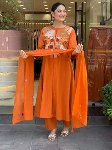 Elegant Chanderi Silk Suit - Gorgeous Embroidery Festive Wear Set for Women