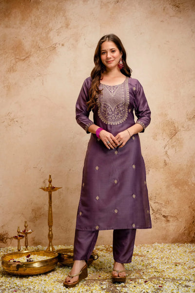 Elegant Chanderi Zari Kurti Set - Festive Wear for Women