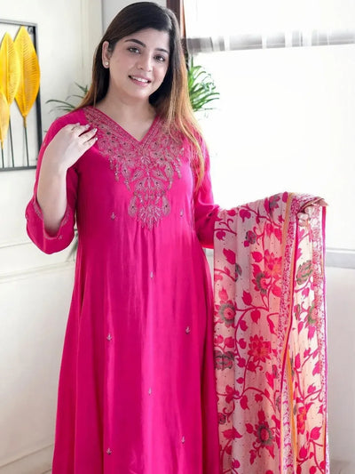 Elegant Embroidered Muslin Kurti Set with Silk Dupatta | S-XXL