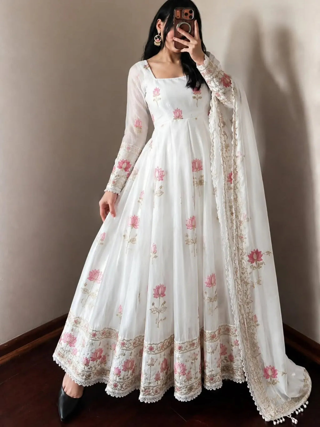 Gown Set