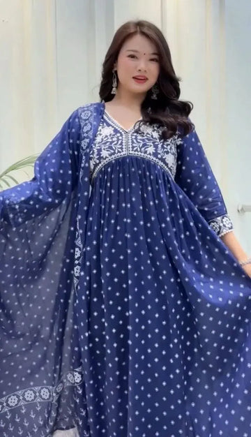 Elegant Flared Kurta Set - White Embroidery for Women