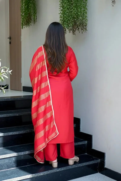 Elegant Georgette Embroidered Kurti Set with Dupatta - Festive Wear