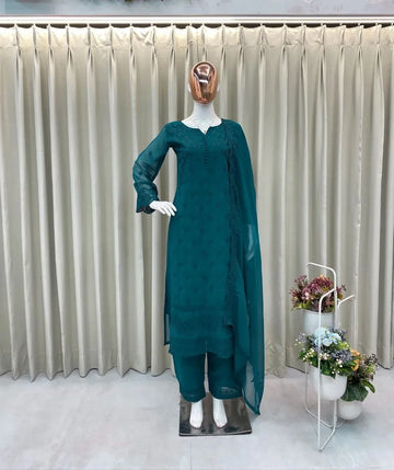 Elegant Georgette Kurti Pant Set - Pumpum Neck Festive Wear
