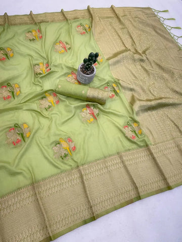 Elegant Hand-Dyed Georgette Saree - Meenakari Jaquard Weave for Women