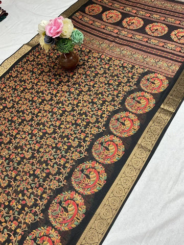 Elegant Jacquard Saree - Intricate Weave for Festive Occasions