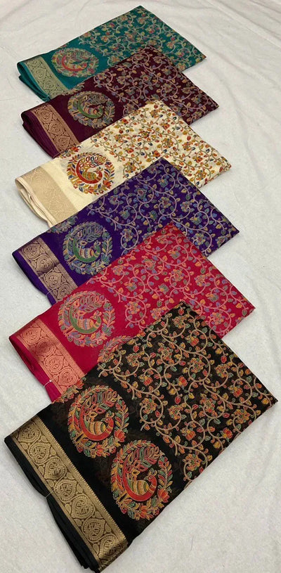 Elegant Jacquard Saree - Intricate Weave for Festive Occasions