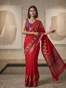 Elegant Jaipuri Kota Saree - Gold Zari Weaving Checks with Temple Border for Festive Wear