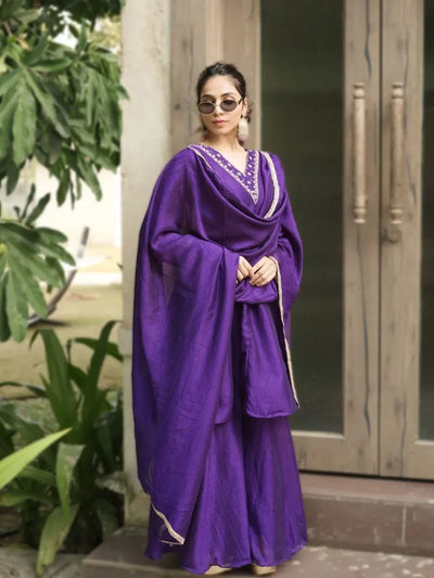 Elegant Kurta Plazo Set - Intricate Gold Embroidery & V-Neck for Wedding & Festive Wear