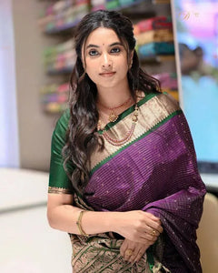 Elegant Lichi Silk Saree with Rich Pallu for Festive Wear