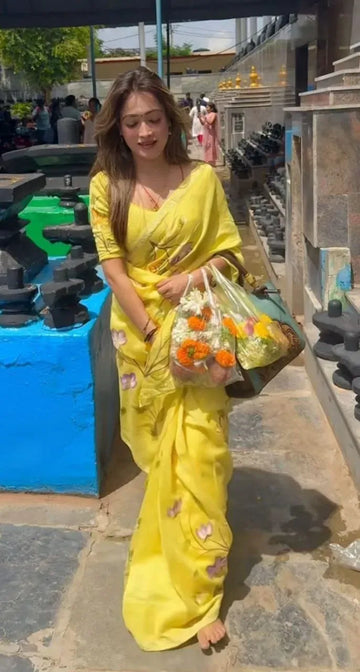 Elegant Printed Linen Saree with Digital Print Blouse - Festive Wear for Women