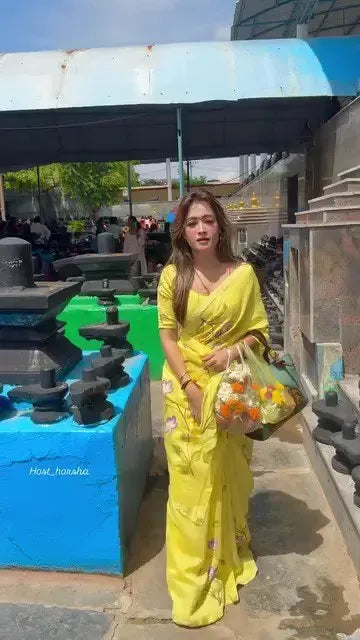 Elegant Printed Linen Saree with Digital Print Blouse - Festive Wear for Women