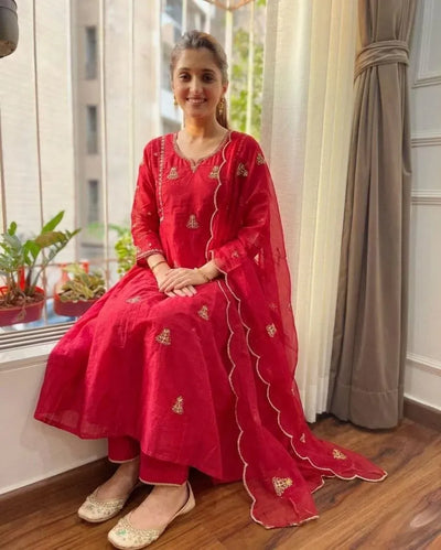 Elegant Pure Mul Chanderi Suit Set - Complete with Bracelet & Dupatta for Festive & Party Wear