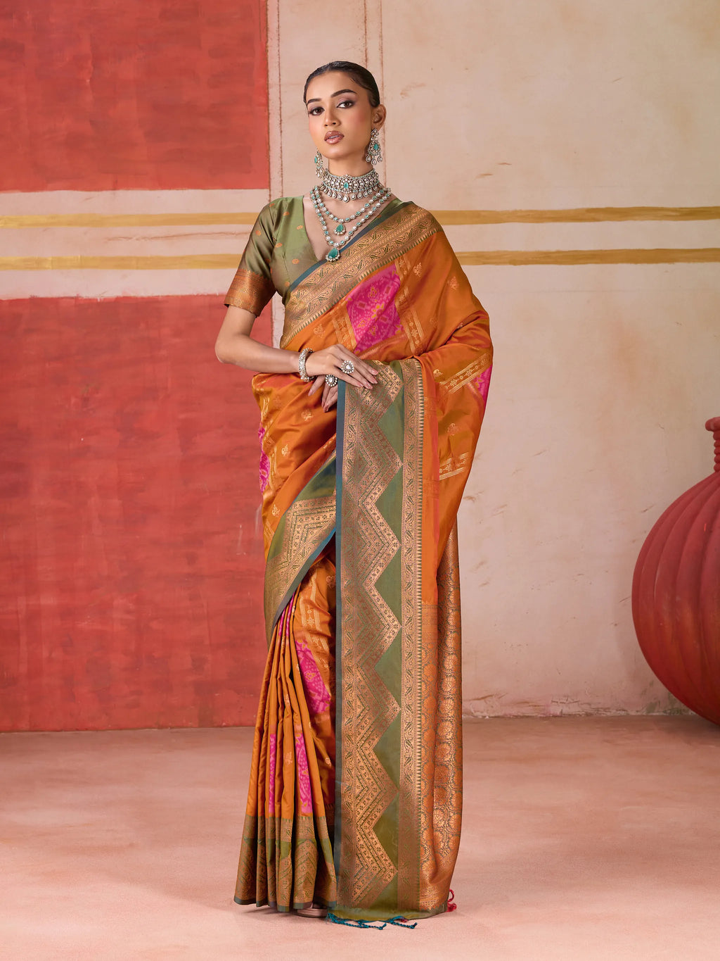 Saree